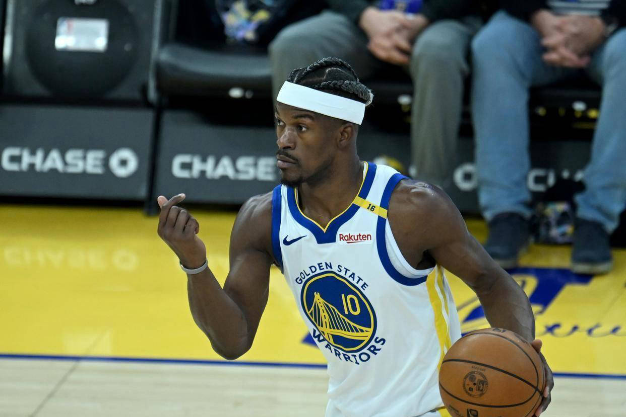 乐鱼app-关于比赛规则变更首场状态出色，TL观众沸腾！，巴特勒重返赛场引发球迷热议的信息-乐鱼app